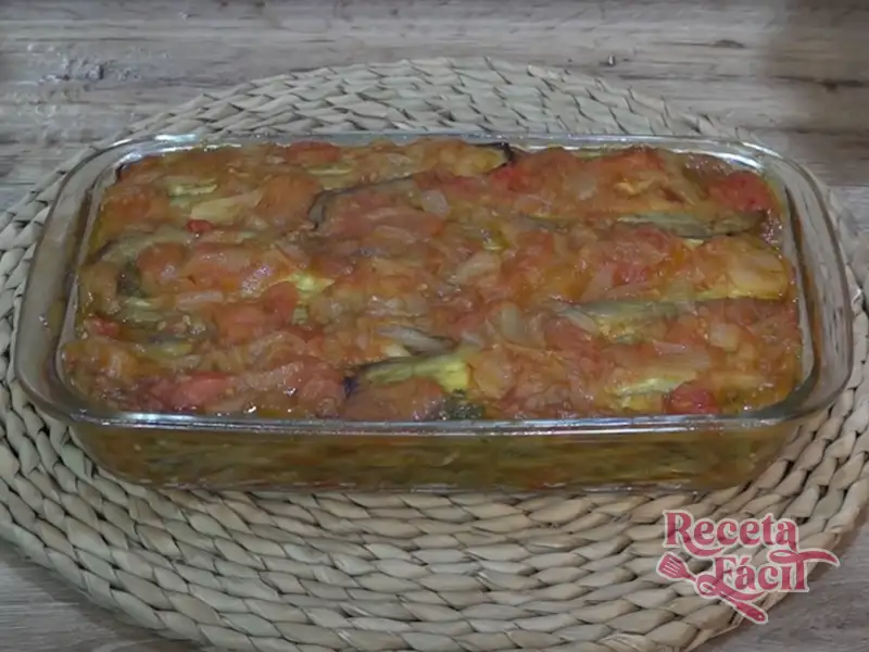 Berenjenas al horno con cebolla, pimiento y tomate